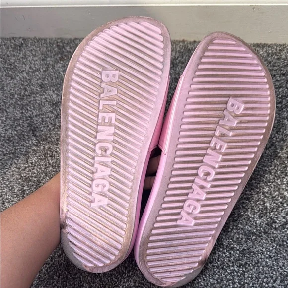 Balenciaga Light Pink Logo Slides - Picture 4 of 4